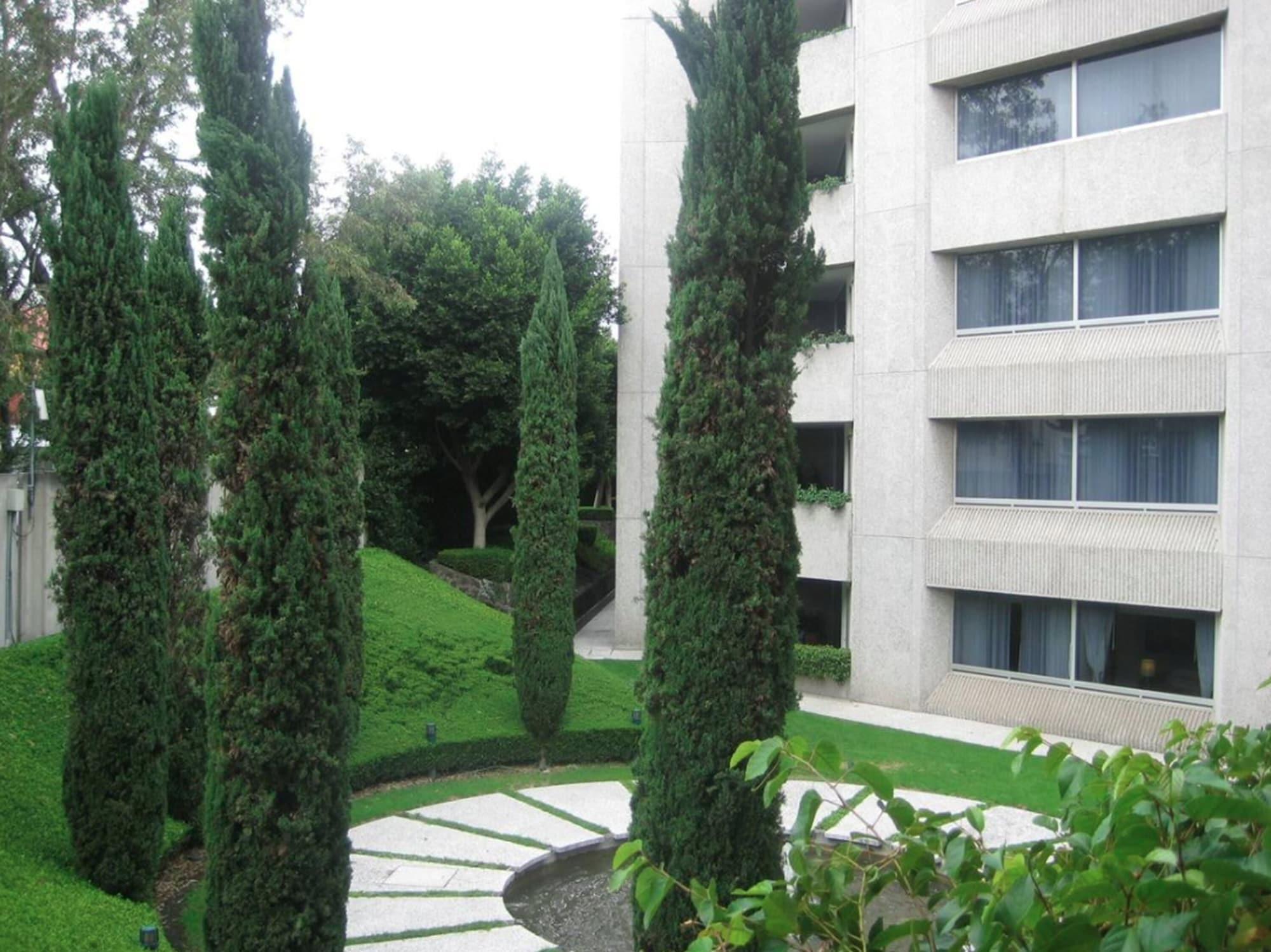 Royal Pedregal Hotel Mexikóváros Kültér fotó The campus of the University of Navarra