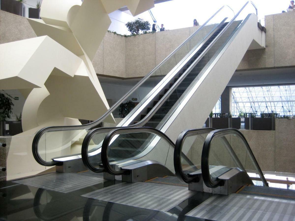 Royal Pedregal Hotel Mexikóváros Kültér fotó Escalators at the National Gallery of Scotland