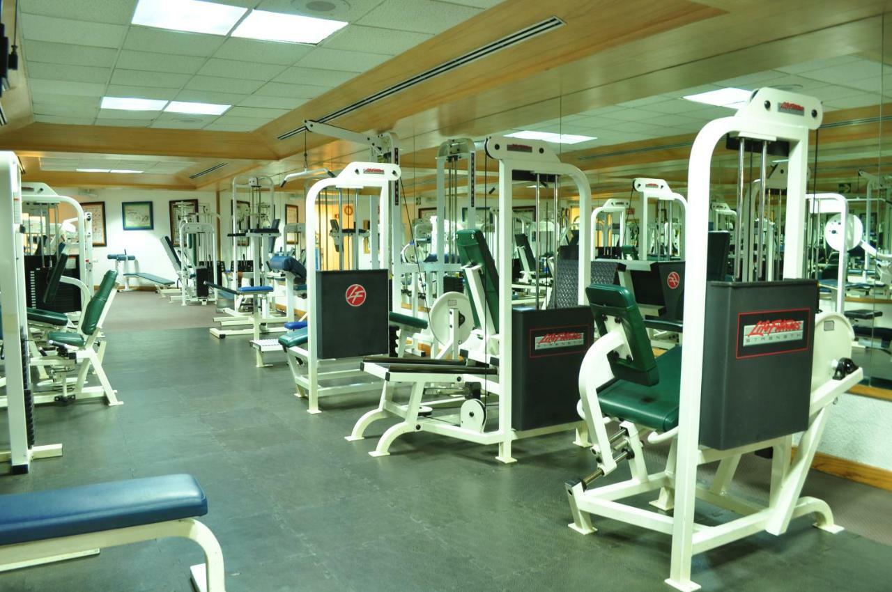 Royal Pedregal Hotel Mexikóváros Kültér fotó A typical gym